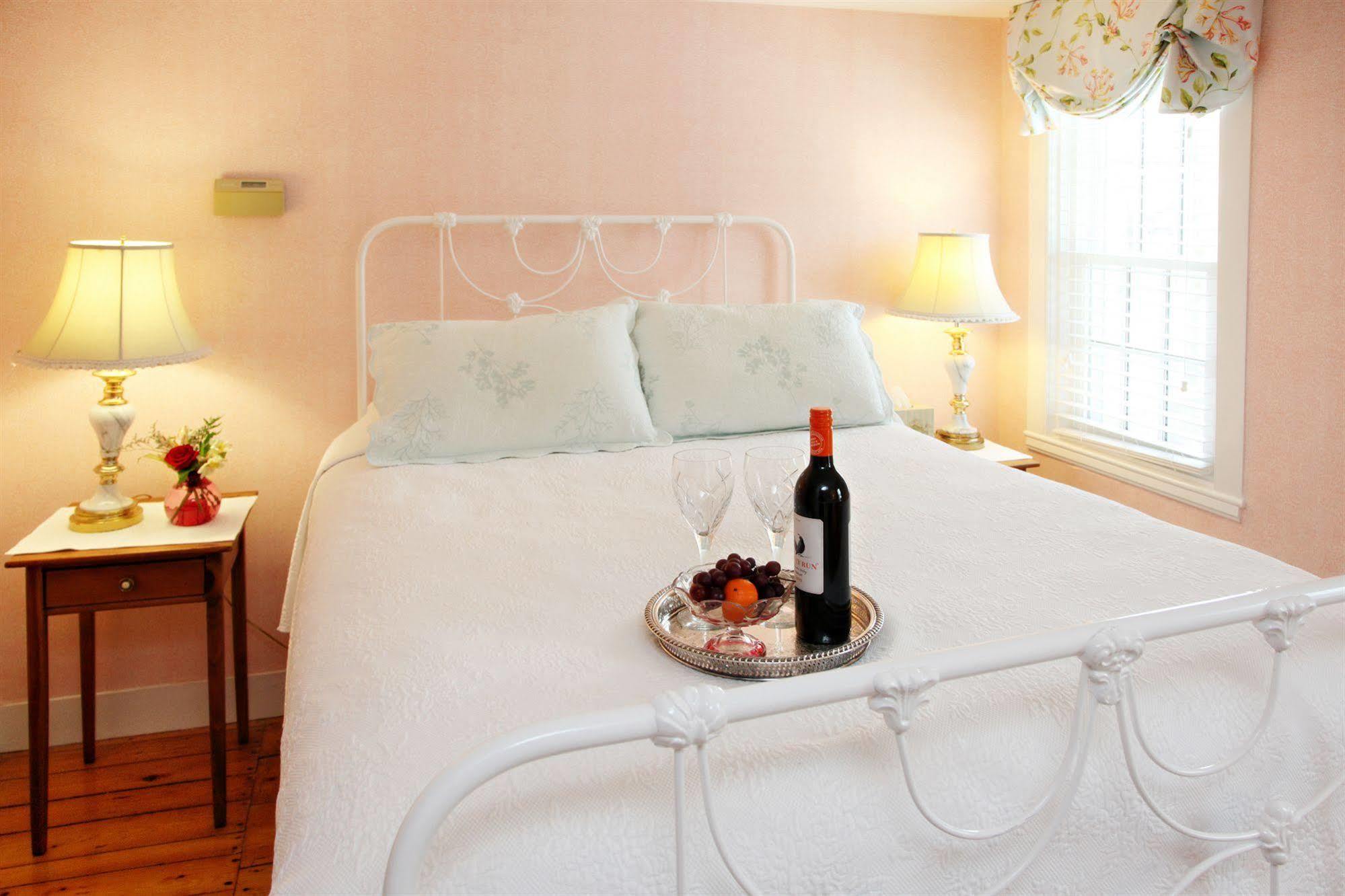 The Inn At Yarmouth Port (Adults Only) Exterior foto